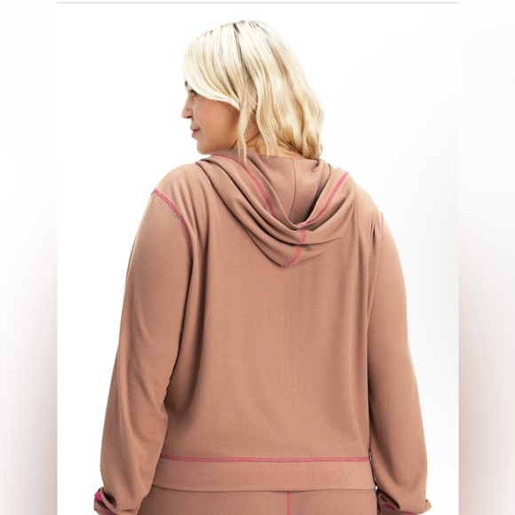 NWT Fabletics jacket - Picture 3 of 7